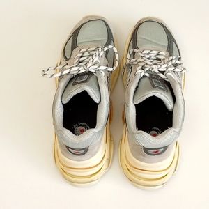 Size 10 new balance/ Balenciaga collaboration.